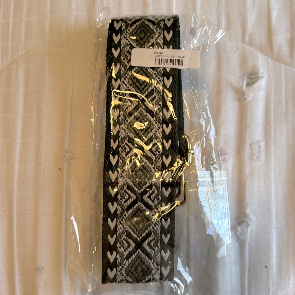 Crossbody straps. Brand new.
